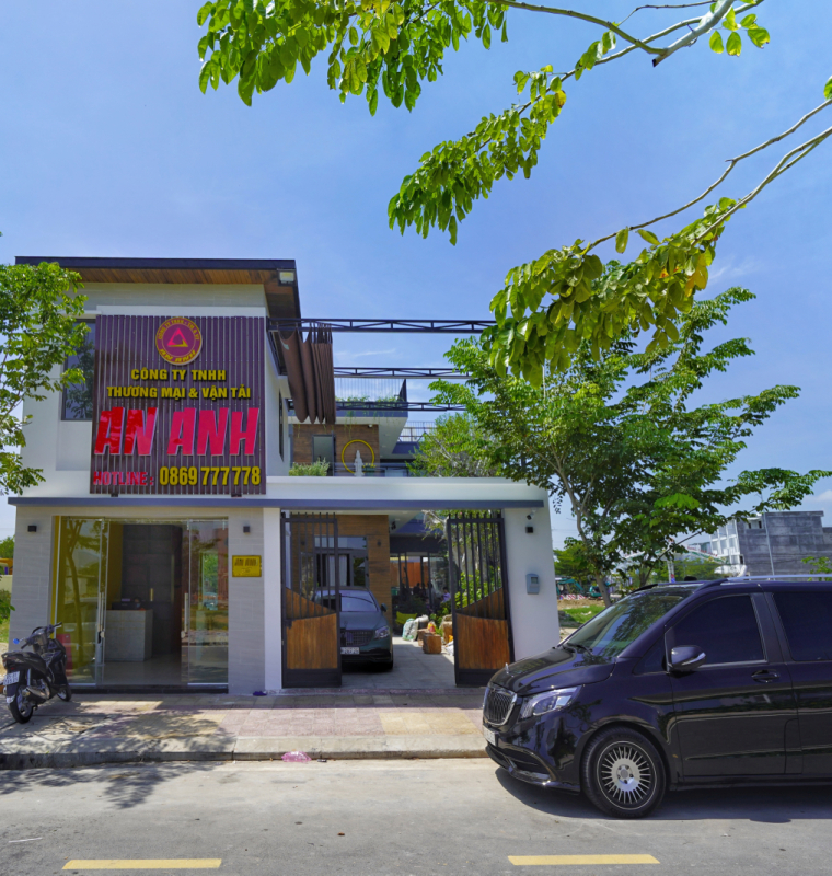 Bà Huỳnh Thị Tường Vân